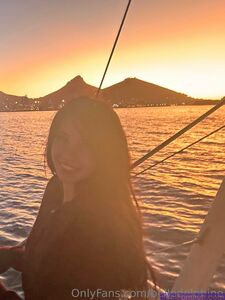 BelleDelphine Candid Holiday Photos Latest Onlyfans Premium Leaks