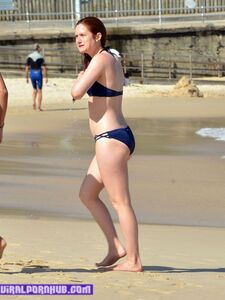 Bonnie Wright Nude Photos Leaked